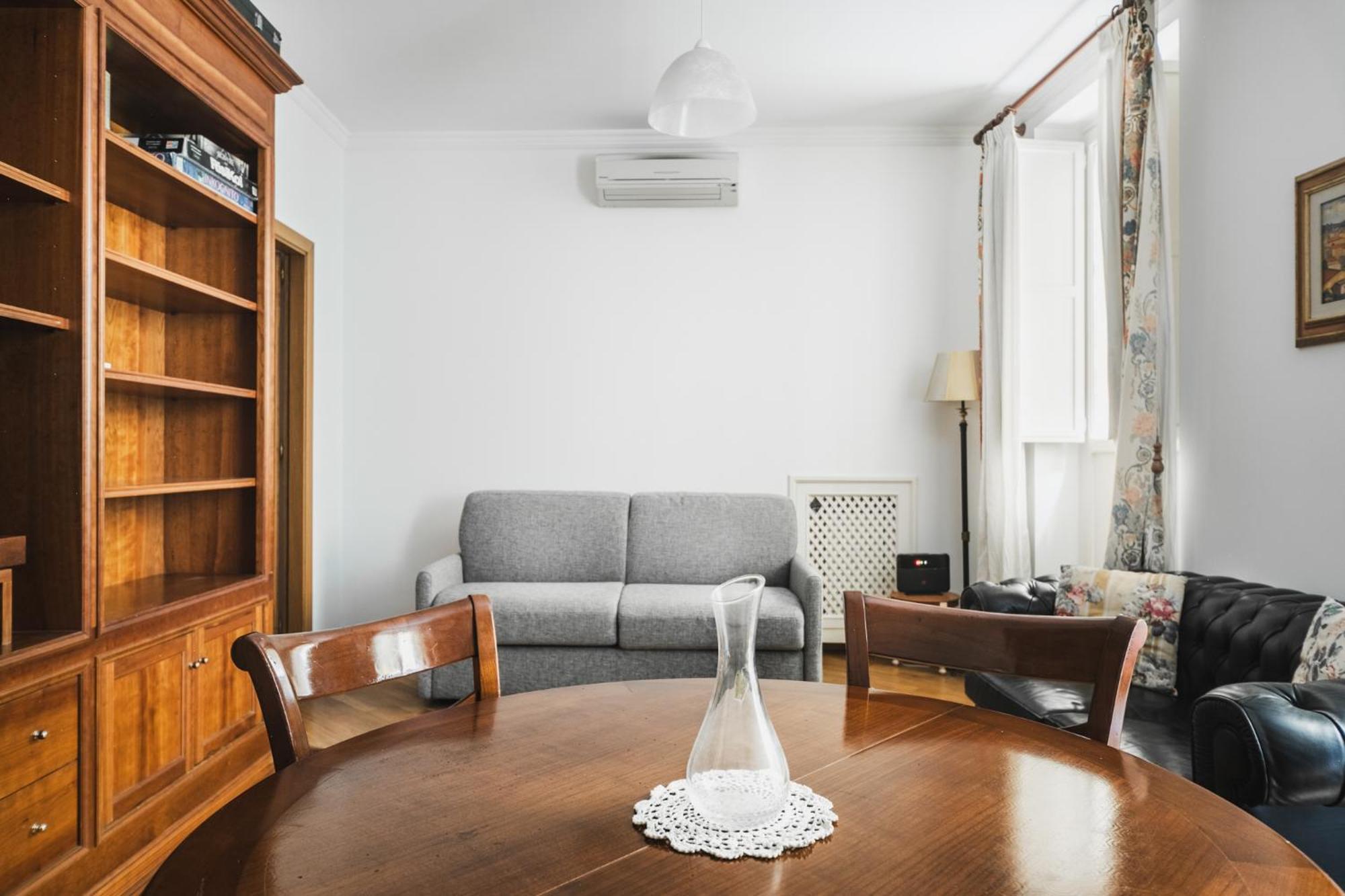 Colosseum Monti Large Flat *