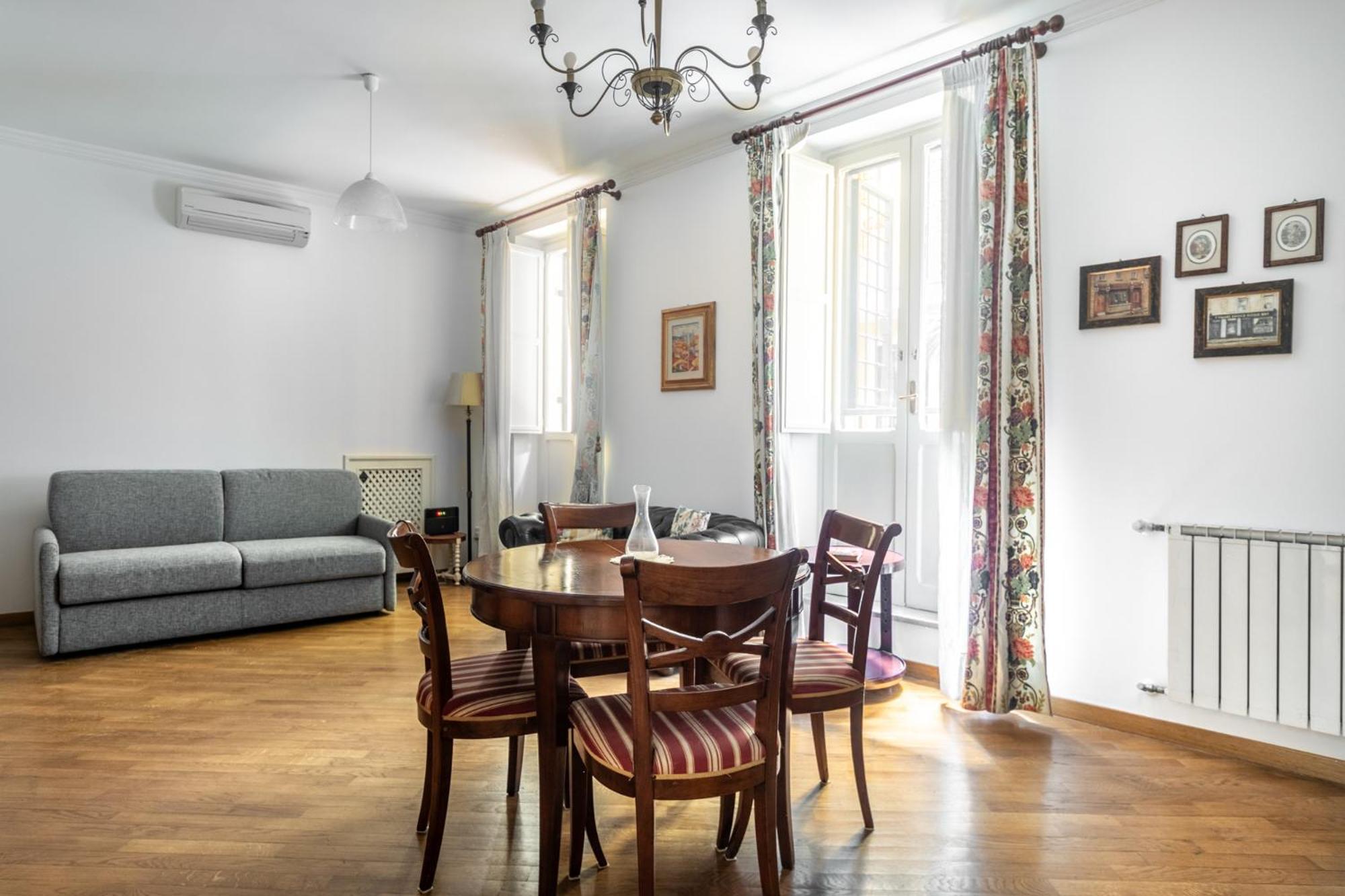 Apartment Colosseum Monti Large Flat Rom