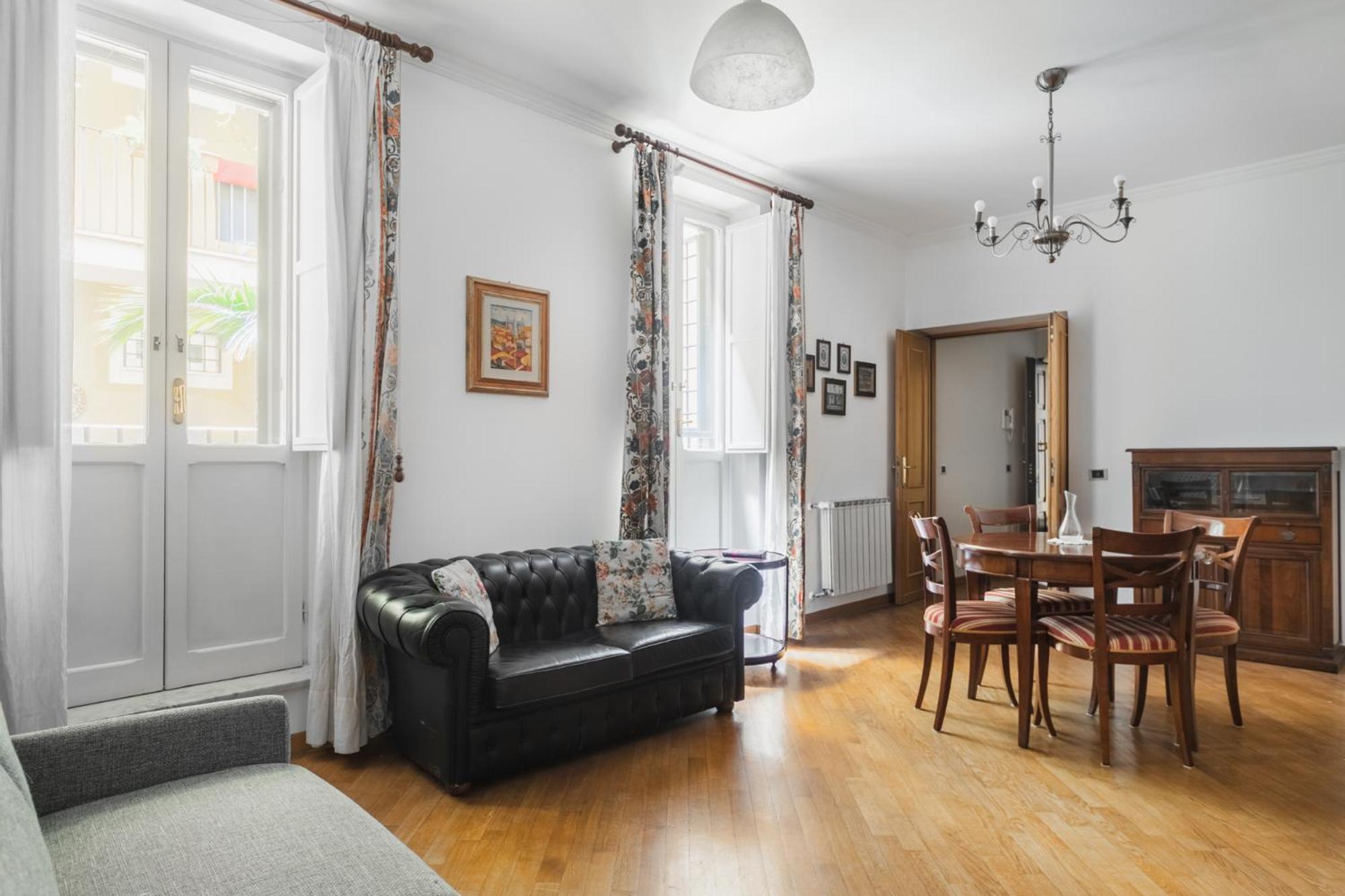 Colosseum Monti Large Flat *